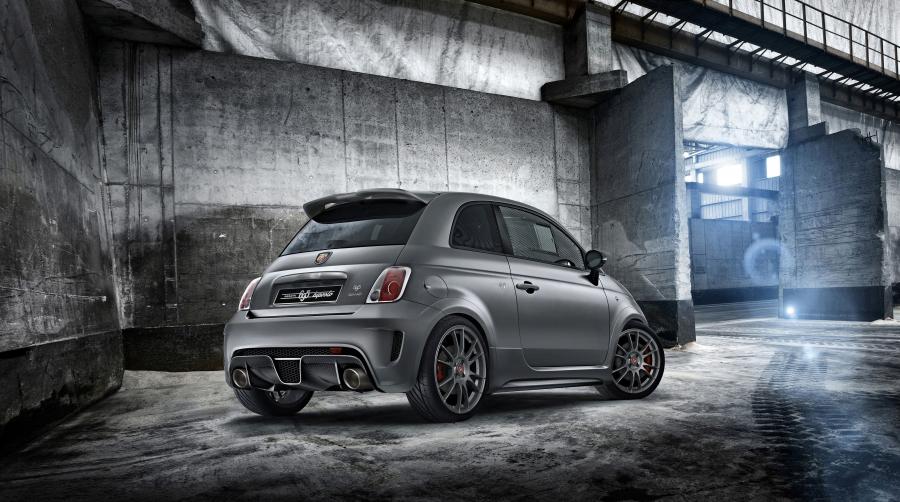  Abarth 695 Biposto 2014 года  (фото 3 из 32)